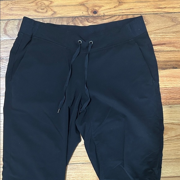 Athleta Black Activewear Pants - Picture 1 of 3